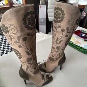 Sam Edelman Floral Embroidered Heeled Boots - Green and Tan